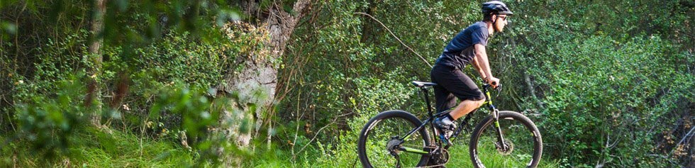 hardtail mountain bike riding